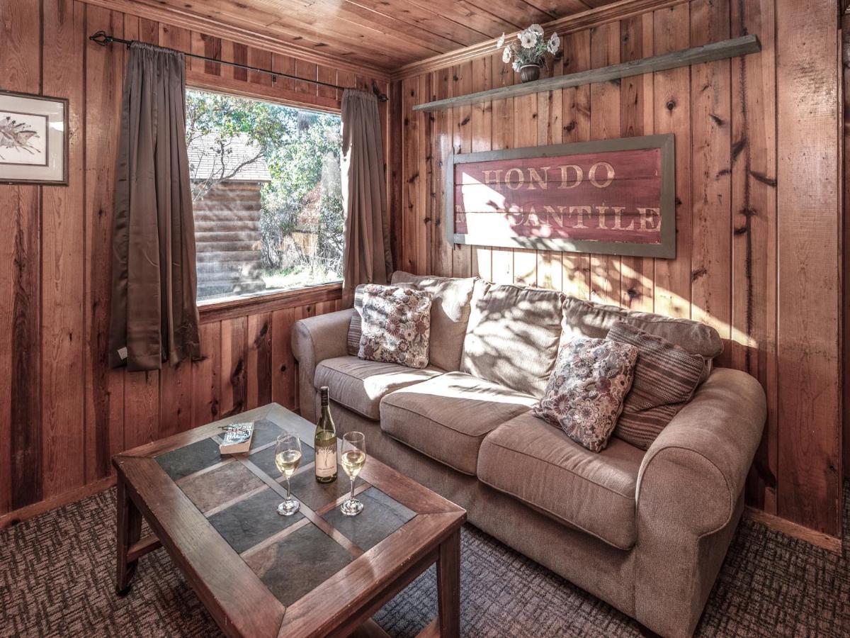 Destiny Cabin, 2 Bedrooms, Fireplace, Midtown, Sleeps 7 Руидозо Экстерьер фото